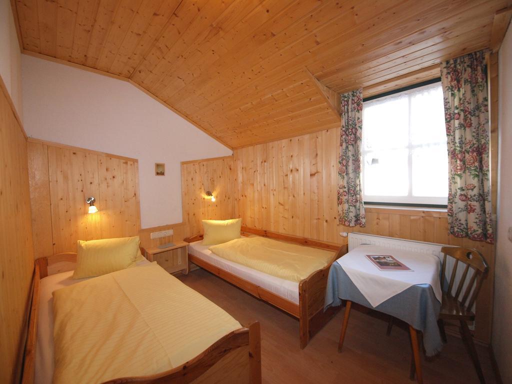 Gasthof Pesbichl Goldegg Szoba fotó