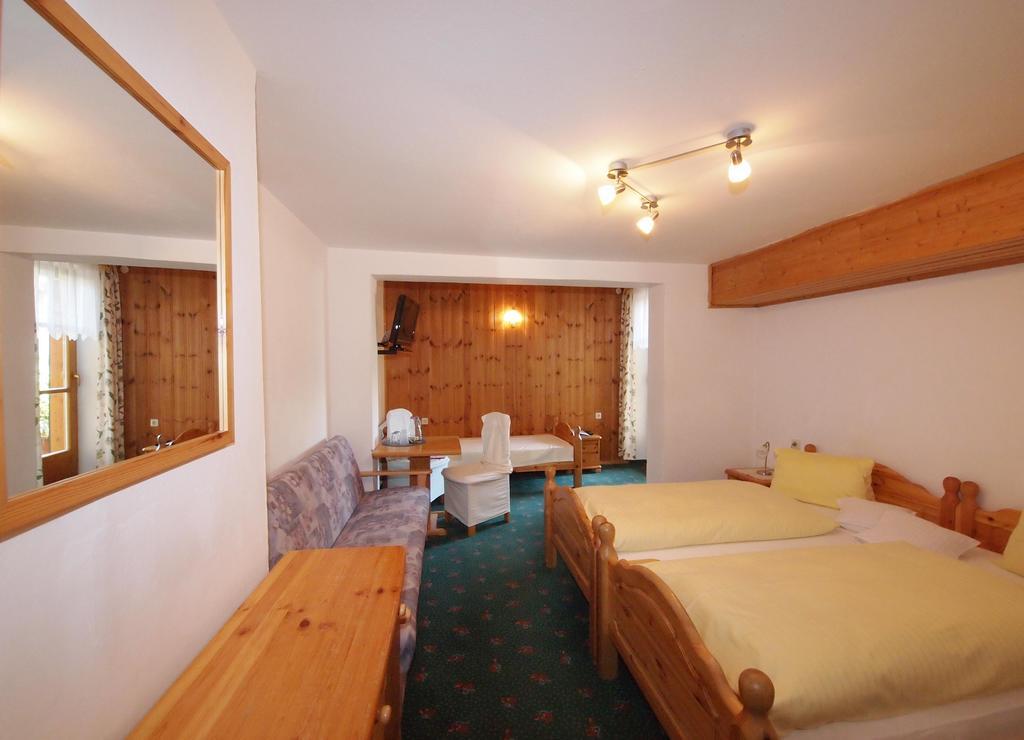 Gasthof Pesbichl Goldegg Szoba fotó